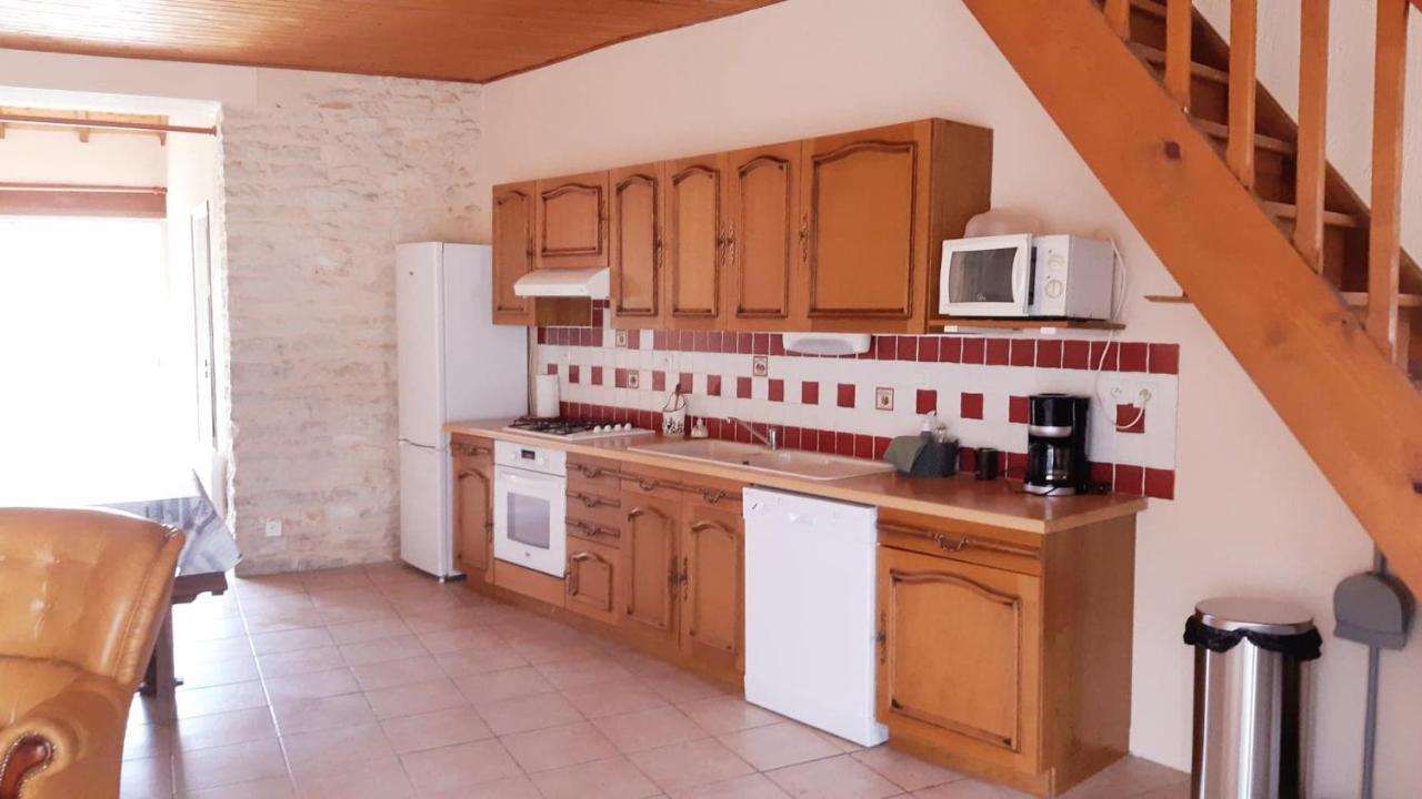 Gite XL Le Clos de Lamie avec piscine privée Fossemagne Esterno foto