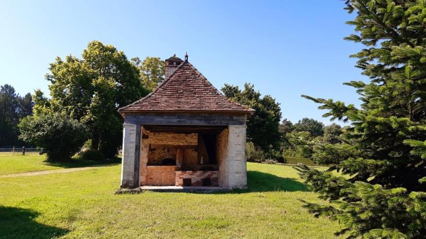 Gite XL Le Clos de Lamie avec piscine privée Fossemagne Esterno foto